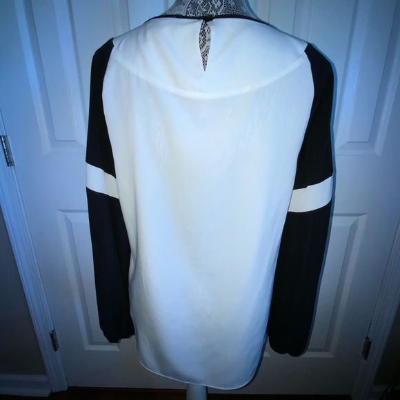 Chaus New York long sleeve blouse size S - Picture 3 of 4